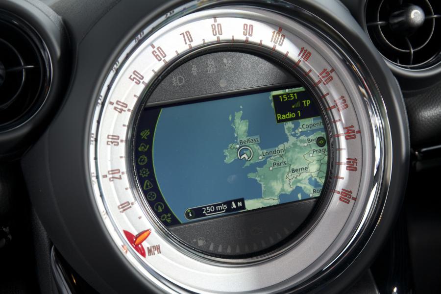  Mini Paceman Cooper SD 2013 года  (UK) (фото 7 из 97)